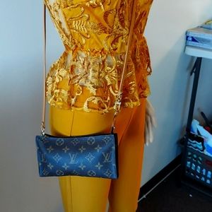 Authentic Louis Vuitton pouchette